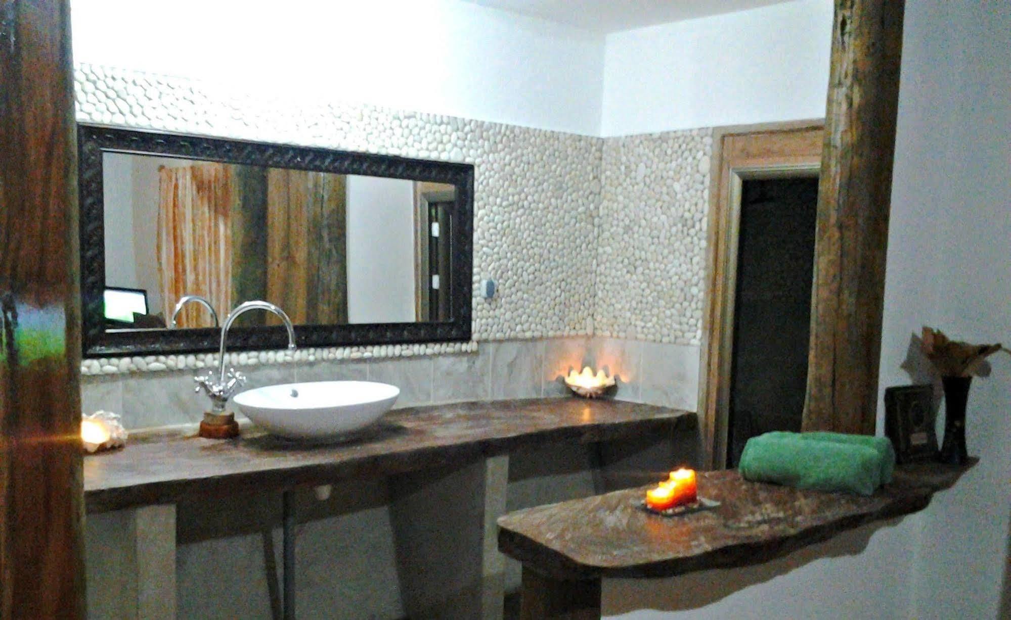Kaz Ladouceur Bed & Breakfast Đảo Đảo La Digue Ngoại thất bức ảnh